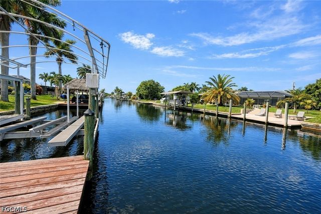 5214 Stratford CT, Cape Coral, FL 33904