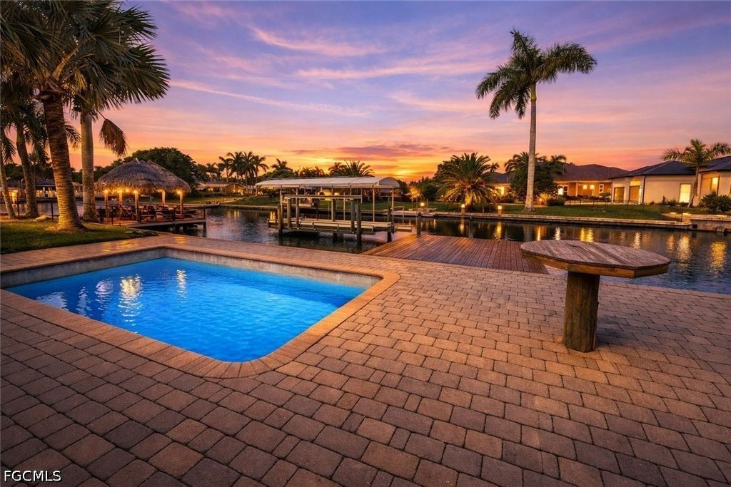 5214 Stratford CT, Cape Coral, FL 33904