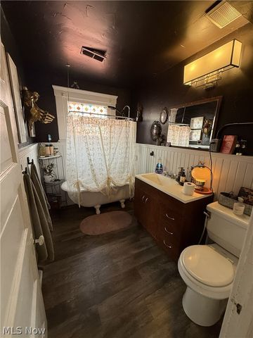 1891 Fulton Road, Cleveland, OH 44113