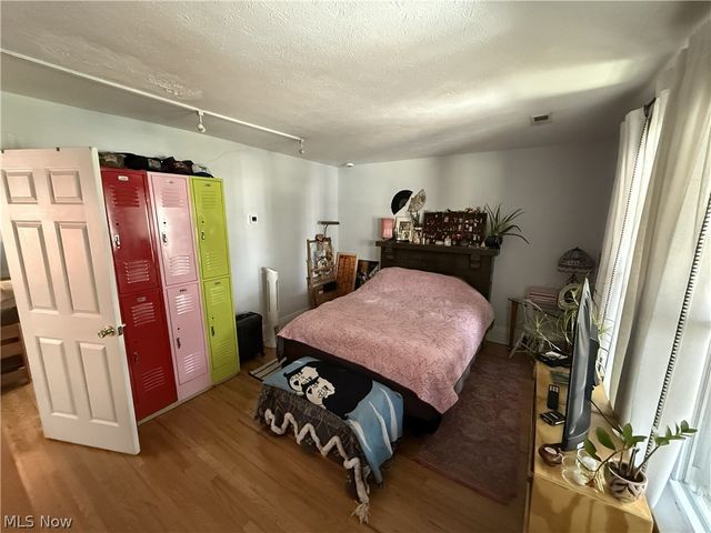 1891 Fulton Road, Cleveland, OH 44113