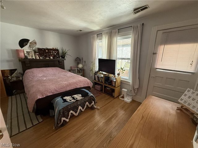 1891 Fulton Road, Cleveland, OH 44113