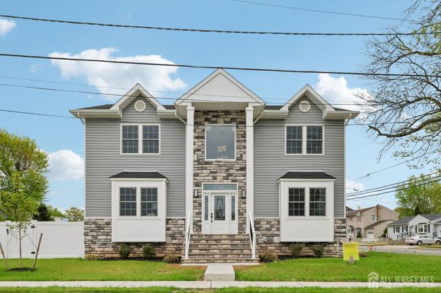 239 Suttons Lane, Edison, NJ 08817