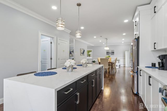 239 Suttons Lane, Edison, NJ 08817