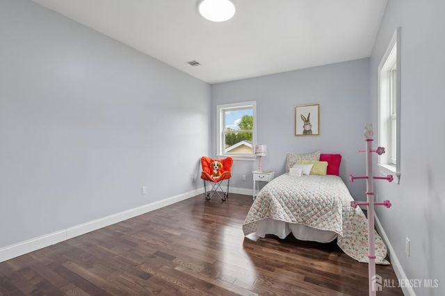 239 Suttons Lane, Edison, NJ 08817