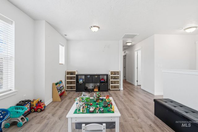 16842 Bethany Ave, Caldwell, ID 83607