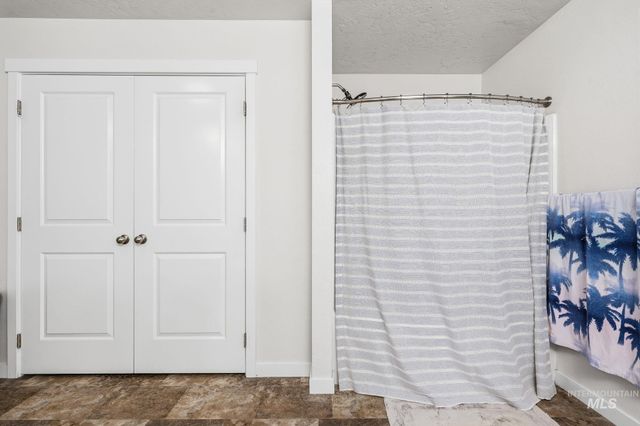 16842 Bethany Ave, Caldwell, ID 83607