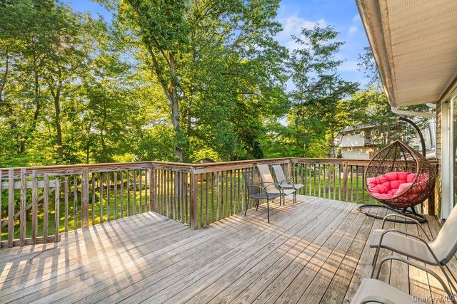 31 Beckett Court, Spring Valley, NY 10977