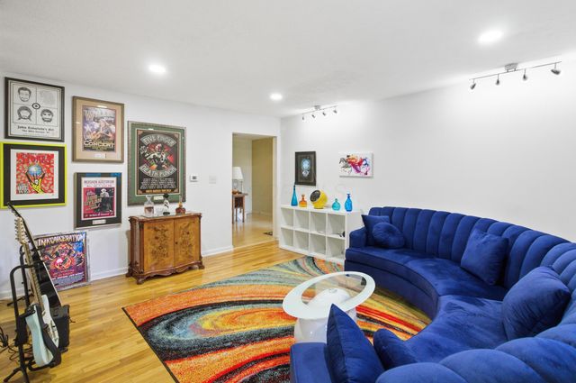 1539 Clubview Boulevard S, Columbus, OH 43235