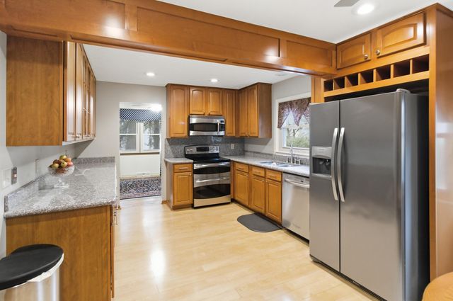 1539 Clubview Boulevard S, Columbus, OH 43235