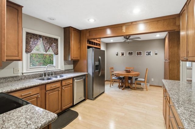 1539 Clubview Boulevard S, Columbus, OH 43235