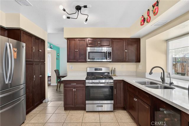 7726 Whitney Drive, Jurupa Valley, CA 92509