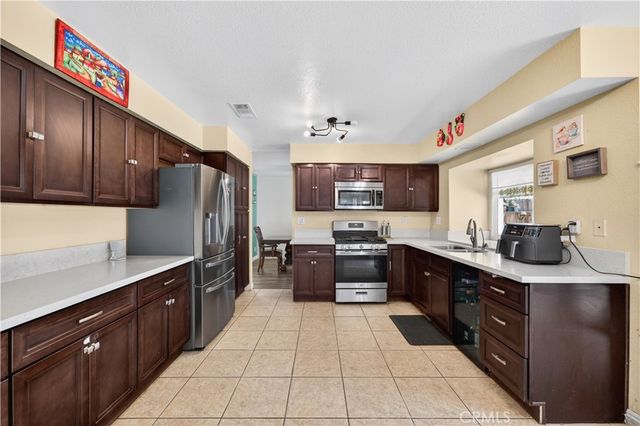 7726 Whitney Drive, Jurupa Valley, CA 92509