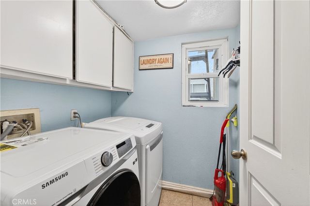 7726 Whitney Drive, Jurupa Valley, CA 92509