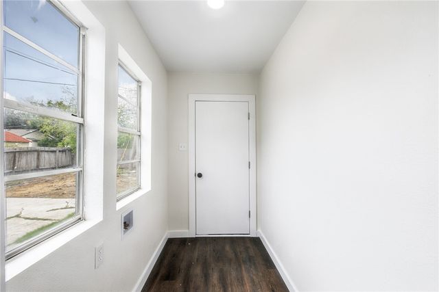 641 Robert Dr, Corpus Christi, TX 78412