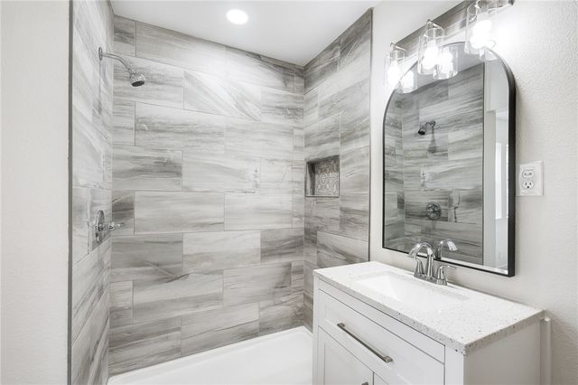 641 Robert Dr, Corpus Christi, TX 78412