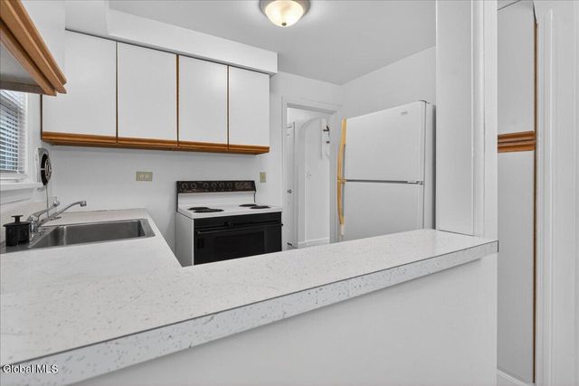 21 Hopewell Street, Albany, NY 12208