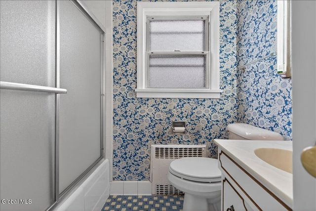21 Hopewell Street, Albany, NY 12208