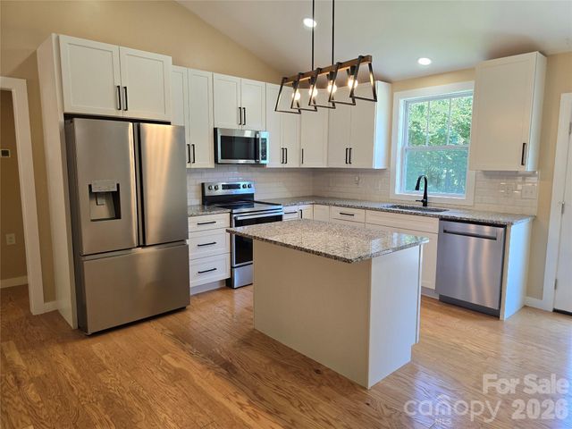 980 Smith Waldrop Road, Mill Spring, NC 28756