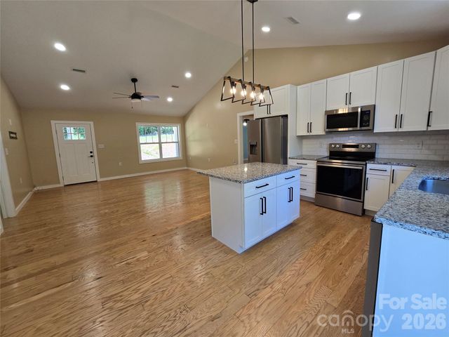 980 Smith Waldrop Road, Mill Spring, NC 28756