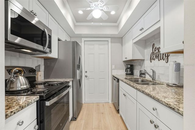 6300 MIDNIGHT PASS ROAD 21, Sarasota, FL 34242