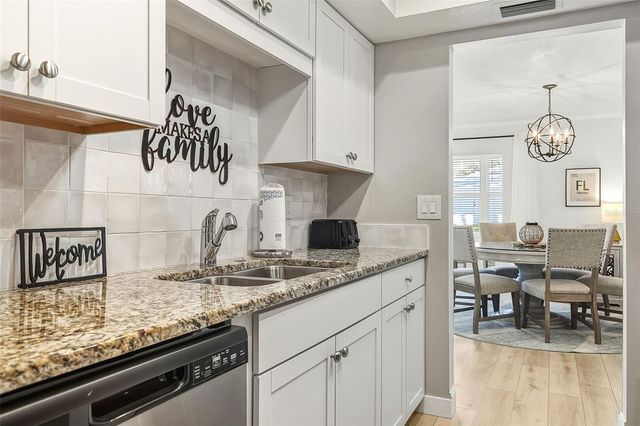 6300 MIDNIGHT PASS ROAD 21, Sarasota, FL 34242