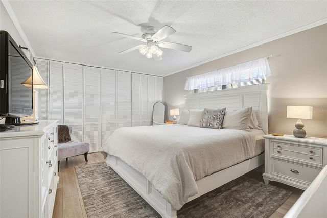 6300 MIDNIGHT PASS ROAD 21, Sarasota, FL 34242