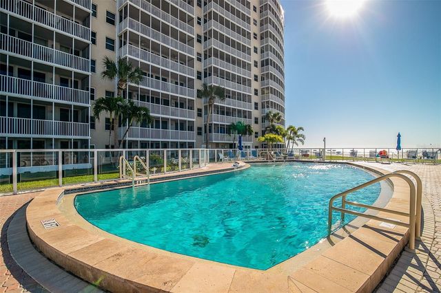 6300 MIDNIGHT PASS ROAD 21, Sarasota, FL 34242