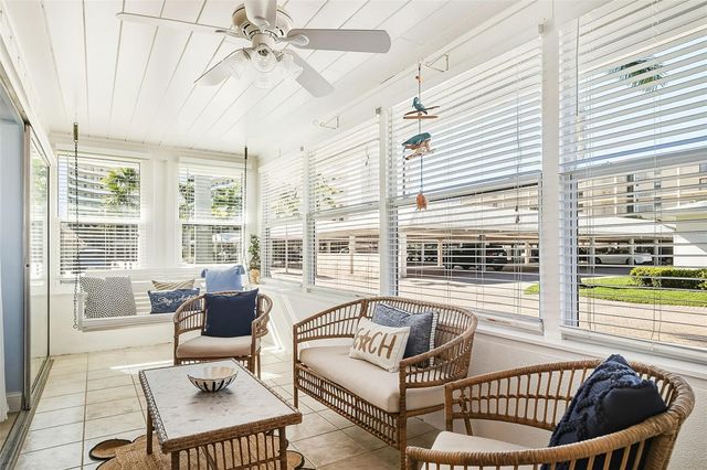 6300 MIDNIGHT PASS ROAD 21, Sarasota, FL 34242