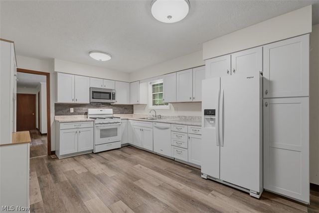 404 W Wildwood Drive, Parkersburg, WV 26101