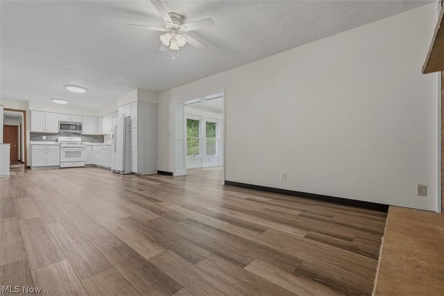 404 W Wildwood Drive, Parkersburg, WV 26101