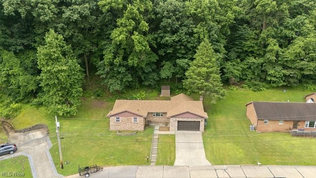 404 W Wildwood Drive, Parkersburg, WV 26101
