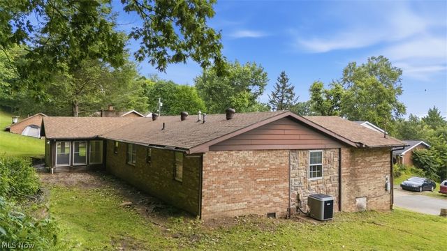 404 W Wildwood Drive, Parkersburg, WV 26101
