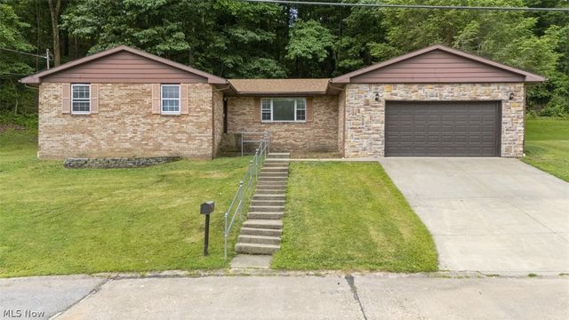 404 W Wildwood Drive, Parkersburg, WV 26101