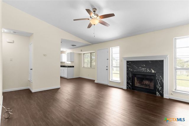 2013 Hinkle Avenue, Killeen, TX 76549