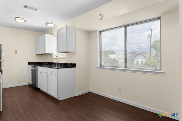 2013 Hinkle Avenue, Killeen, TX 76549