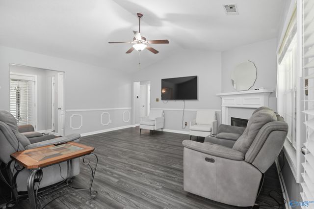 11821 Pulaski Pike, Toney, AL 35773