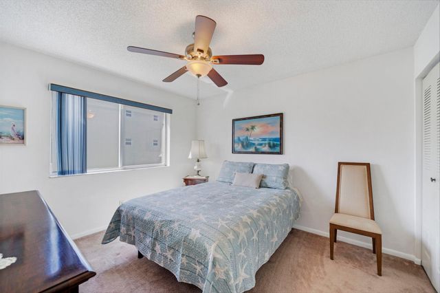 6698 10th Avenue N 327, Lake Worth, FL 33467