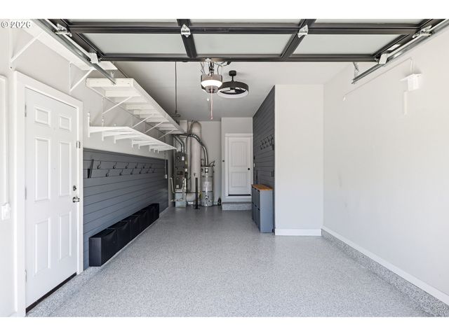 19280 FRIARS Ln, Oregon City, OR 97045