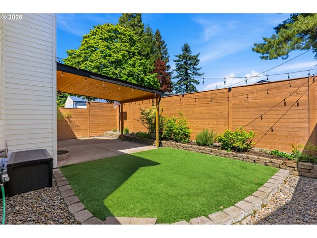 19280 FRIARS Ln, Oregon City, OR 97045