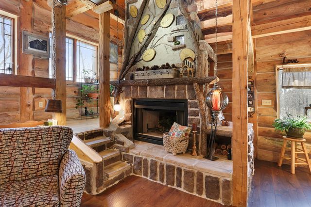 2655 County Road 550 East, Mahomet, IL 61853