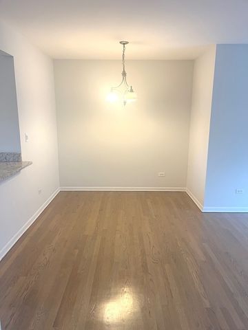 7952 Madison Street 3W, River Forest, IL 60305