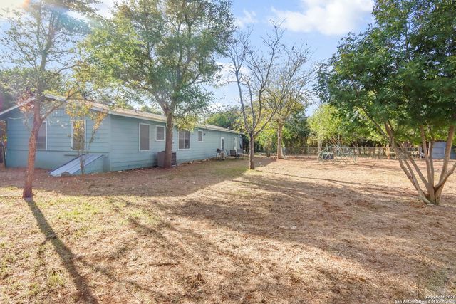 914 6th, Blanco, TX 78606
