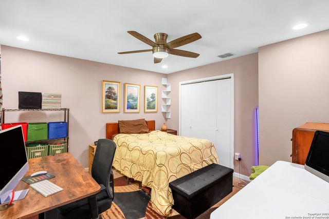 914 6th, Blanco, TX 78606