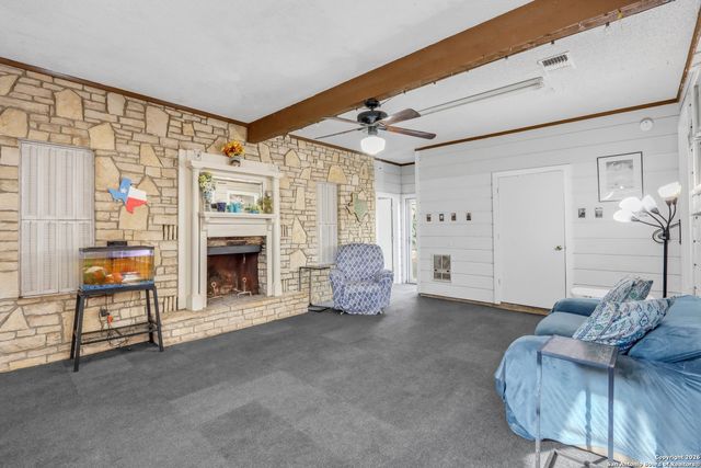 914 6th, Blanco, TX 78606