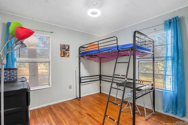 914 6th, Blanco, TX 78606