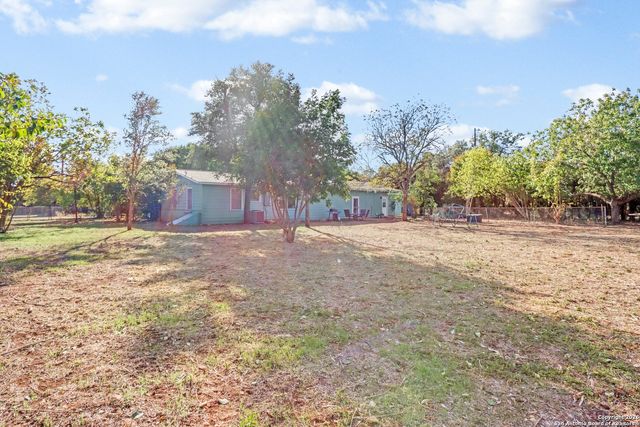 914 6th, Blanco, TX 78606