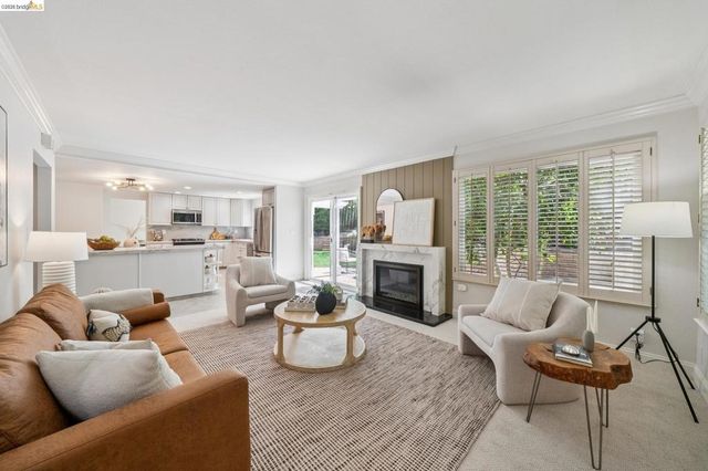 1977 Woodbury Ct, Walnut Creek, CA 94596