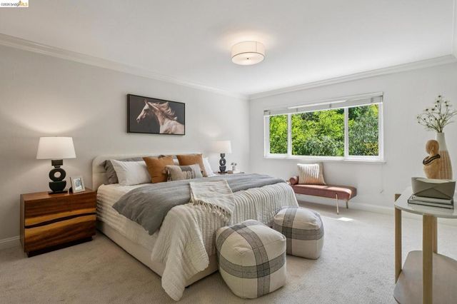 1977 Woodbury Ct, Walnut Creek, CA 94596