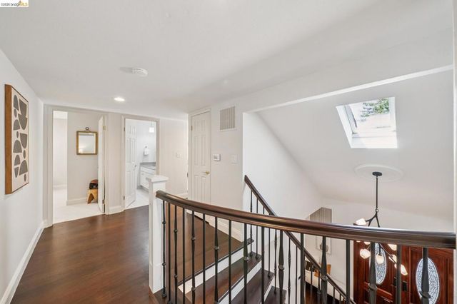 1977 Woodbury Ct, Walnut Creek, CA 94596