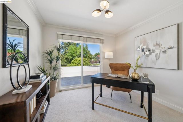 1977 Woodbury Ct, Walnut Creek, CA 94596